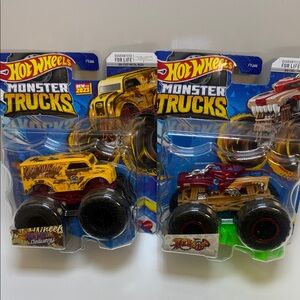 Hot Wheels Monster Trucks - Yellow and Red Set